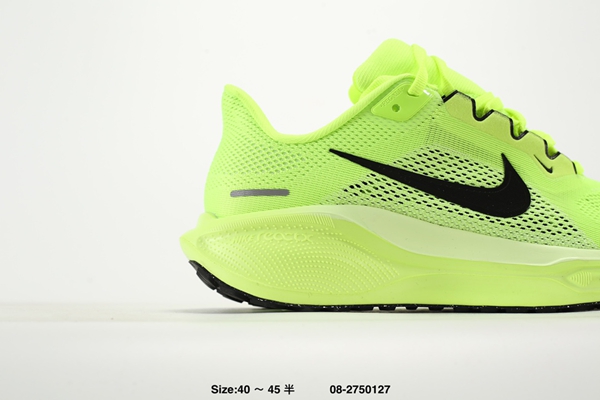 ナイキ靴背面デザイン